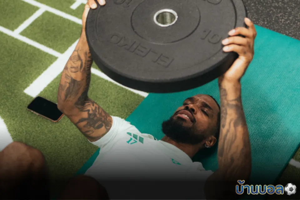 ไอแวน โทนี่ย์ พร้อมลดค่าเหนื่อยเกิน 60% เพื่อคืนพรีเมียร์ลีกตลาดมกราคม 2026