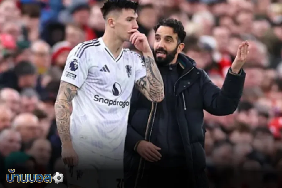 ดีนี่ย์จวกแมนยูทุ่มเกินตัว – ชี้ “เชชโก้” เล่นไม่เข้ากับ กุนญ่า-เอ็มเบอโม่