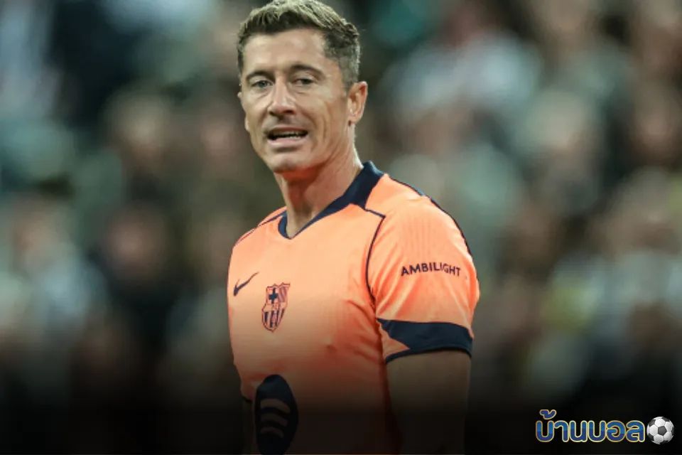 “แฉเบื้องลึก โรเบิร์ต เลวานดอฟสกี้ มีบทบาทหนุนบอร์ด บาร์เซโลน่า ปลด ชาบี เอร์นานเดซ”
